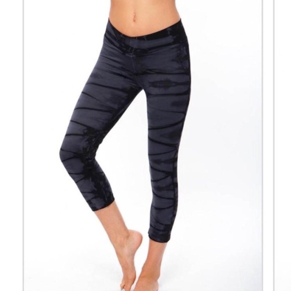 NUX Tie Dye Crop Legging
